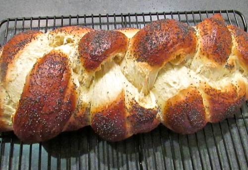 Challah bread